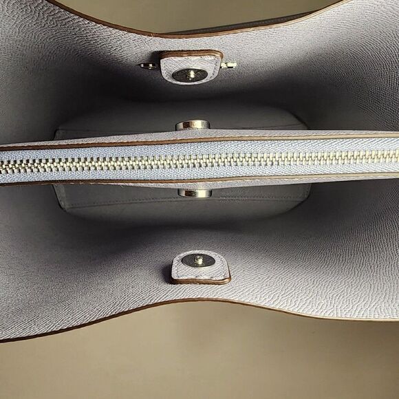 NWT COACH CA561 MOLLIE BUCKET BAG IN SIGNATURE CANVAS Chalk Mist Purple - Picture 6 of 7